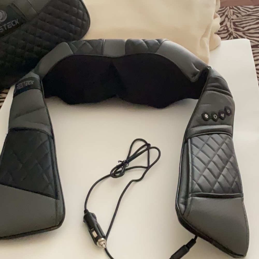 RESTECK Black Neck and Shoulder Massager